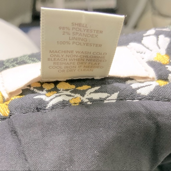 Daisy Embroidered Mini Skirt - Picture 8 of 10